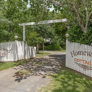  Country house Homewood